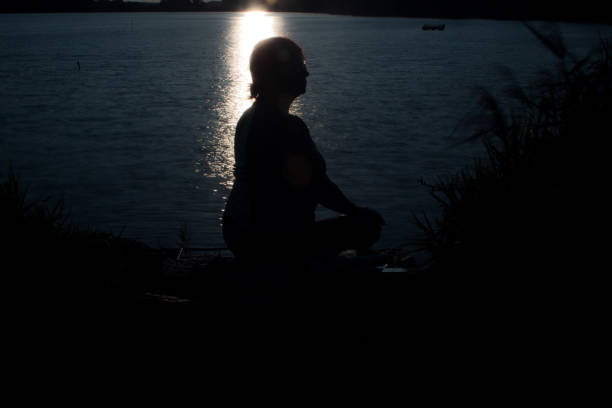 istock Silhouette of woman in moonlight (2) 962675542