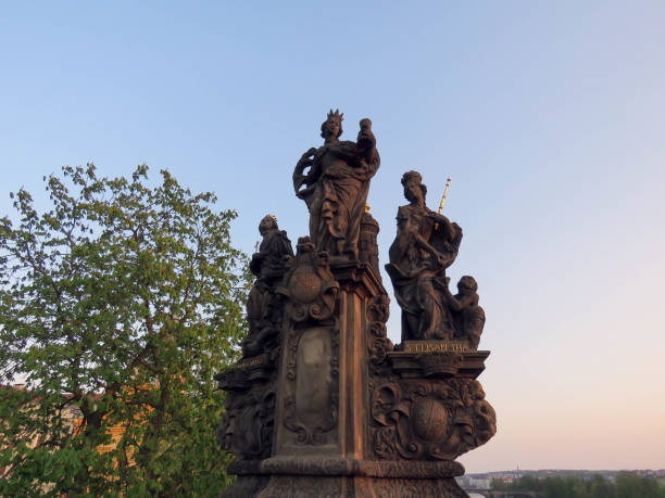 istock Sunset on the Charles Bridge in Prague 962686794