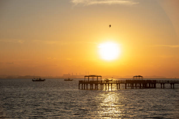 istock The sunset of the sea 962753334