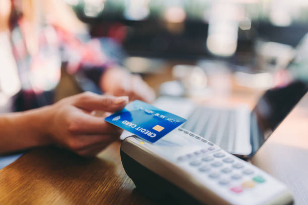 istock Contactless credit card payment 962766672