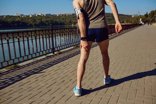 istock Injury, stretching, bruise on a run in a runner 962769126