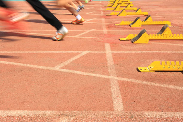 istock Sports meeting, the athlete sprint start 962772704