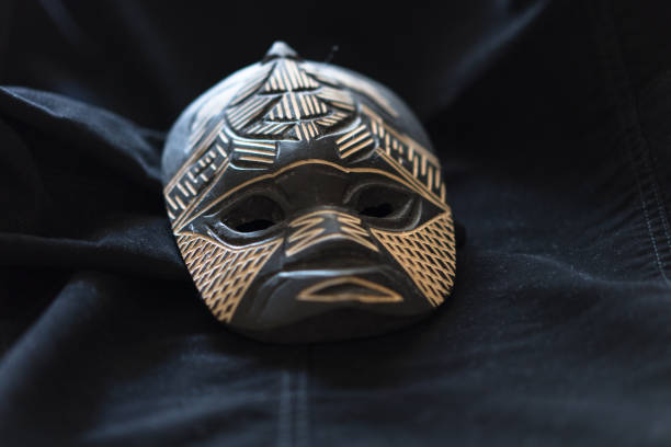 istock Ethnic wooden mask 962815350