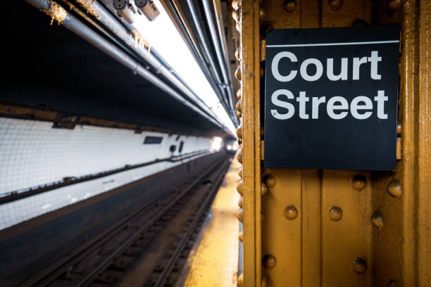 istock Court Street Subway Station with Approaching Train 962908570