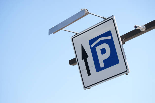 istock Parking lot traffic sign 962924796