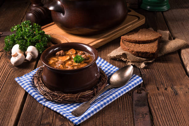 istock True North German mock turtle soup with mushrooms 962933056