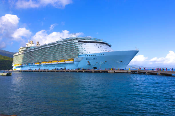 Royal Caribbean, Oasis of the Seas docked in Labadee, Haiti on May 1 2018. Labadee, Haiti - MAY 01, 2018: Royal Caribbean, Oasis of the Seas docked in Labadee, Haiti on May 1 2018. The second largest passenger ship ever constructed behind sister ship Allure of the Seas. citadel haiti photos stock pictures, royalty-free photos & images