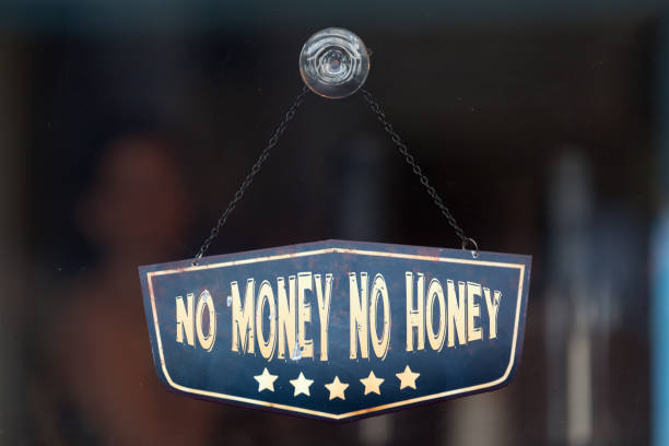 istock No money No honey 962990162