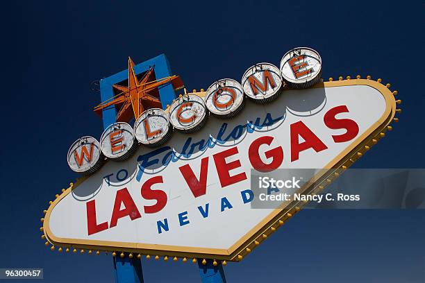 Photo libre de droit de Bienvenue Au Fabuleux Casino De Las Vegas Las Vegas Strip Dans Le Nevada banque d'images et plus d'images libres de droit de 1940-1949