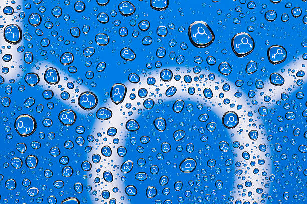 Water molecules depicted by genuine (small) droplets  h20 molecules stock pictures, royalty-free photos & images