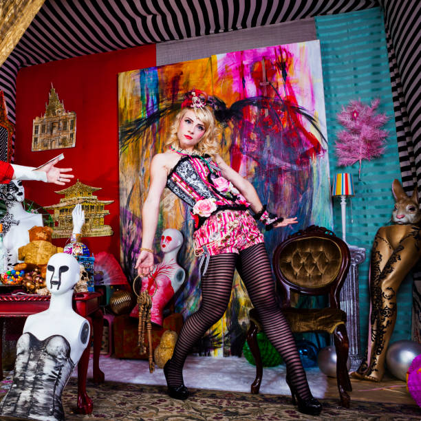 istock Psychedelic Avant-garde Fashion 963033922