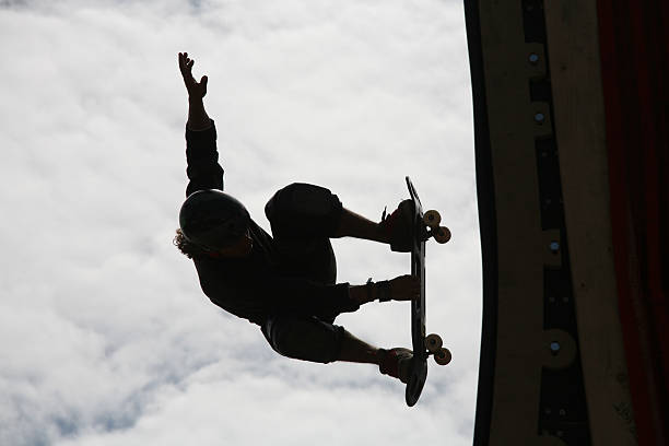 agarrar da face frontal - skateboard contest imagens e fotografias de stock