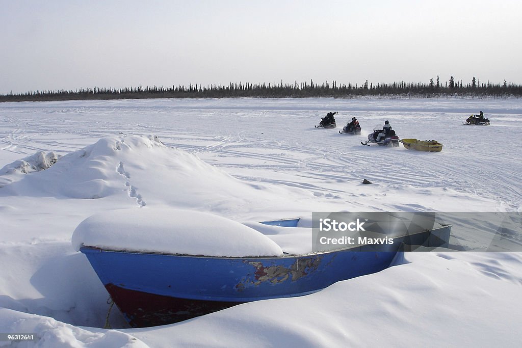 Artic azul de Snowmobile barco e embalagem - Royalty-free Estrada Foto de stock