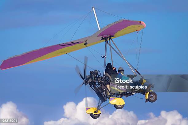 Microlight - zdjęcia stockowe i więcej obrazów Samolot ultralekki - Samolot ultralekki, Transport lotniczy, Bez ludzi