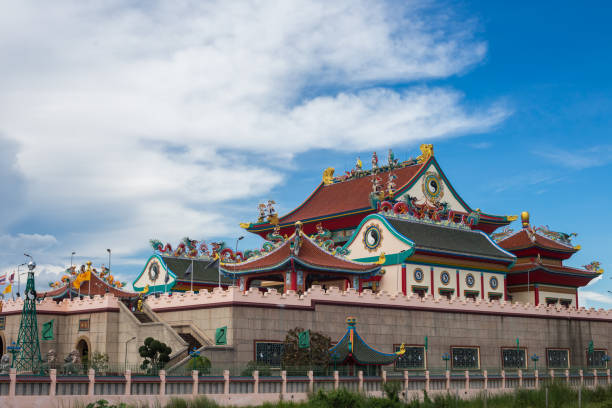 istock WAT,TEMPEL,VIHARNRA SIEN IN CHONBURI,THAILAND. DATE: 5/2/2018 963161780