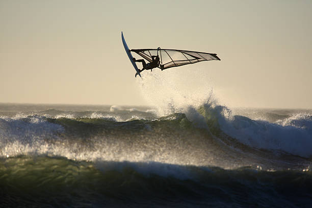 windsurfingowe - windsurfing obrazy zdjęcia i obrazy z banku zdjęć