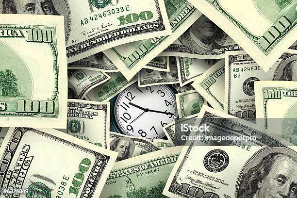 Zeit Und Geld Stockfoto und mehr Bilder von Tarnung - Tarnung, Währung, Amerikanische Währung