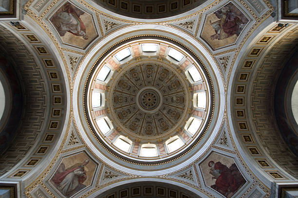 собор интерьер - dome glass ceiling skylight стоковые фото и изображения