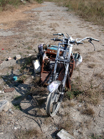 Smashed up abandoned bike