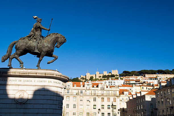 istock Statue and Castle, Lisbon, Portugal 96334413