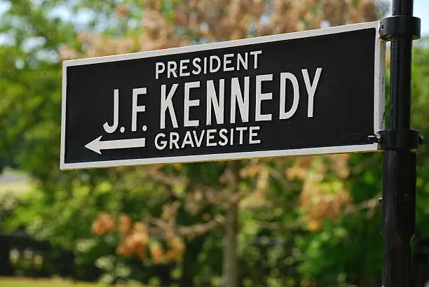 Direction sign to the grave of President John F. Kennedy at Arlington National Cemetery