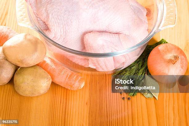 Foto de Ingredientes Para Sopa De Frango e mais fotos de stock de Animal morto - Animal morto, Ave doméstica, Batata - Tubérculo