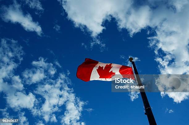 Kanadische Flagge Stockfoto und mehr Bilder von Kanada-Tag - Kanada-Tag, Blau, Farbbild
