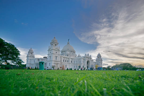 istock Sunset at Victoria Memorial, Kolkata 963463306