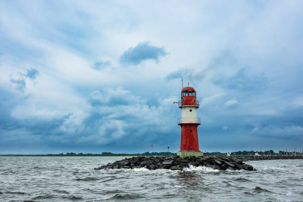 istock Mole on the Baltic Sea coast in Warnemuende, Germany 963475816