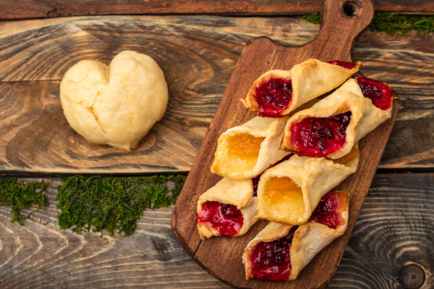 istock Homemade cookies with jam, on a cutting board 963532880