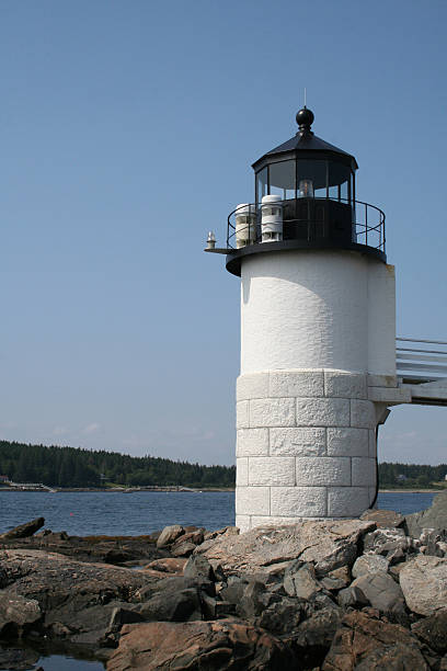 leuchtturm auf rocks - lighthouse maine beacon marshall point lighthouse stock-fotos und bilder