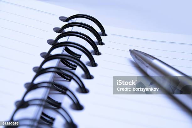 Primo Piano Notebook - Fotografie stock e altre immagini di Agenda - Agenda, Articolo di cancelleria, Bianco e nero