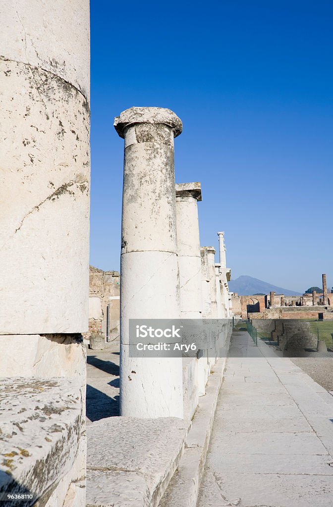 Colonne - Foto stock royalty-free di Ambientazione esterna