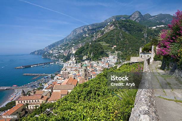 Amalfi - Fotografie stock e altre immagini di Acqua - Acqua, Amalfi, Ambientazione esterna