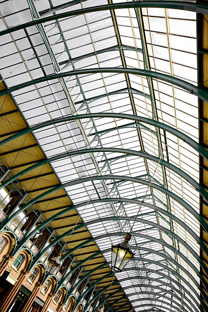 istock Inside Covent Garden Market 96368314