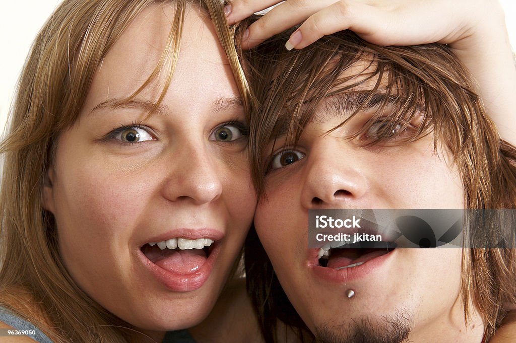 Animado Jovem casal - Foto de stock de Aberto royalty-free