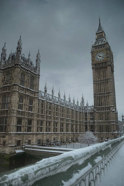 istock Big Ben on a snowy winter day 96378773