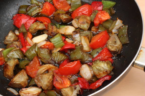 istock Meatless stew Cooking  Mediterranean cuisine 963889998