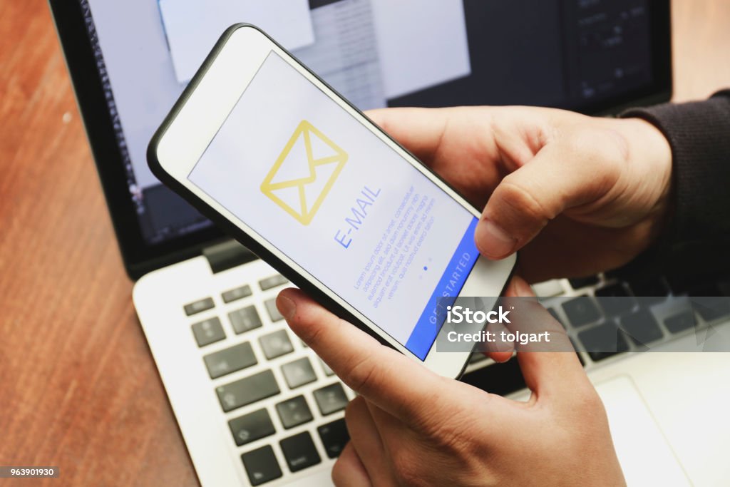Smart phone with email icon E-Mail Stock Photo