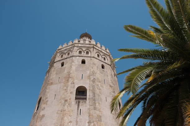 istock Torre del Oro in Sevilla, Spanien (Andalusien) 963902118