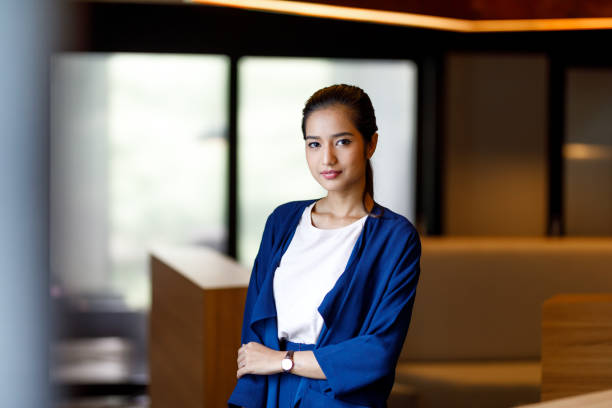 istock Asian Woman In Modern Office 964048100