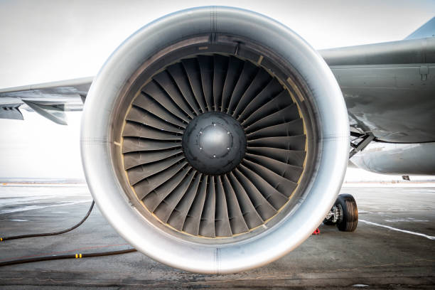 close-up of engine of aircraft - turbina imagens e fotografias de stock