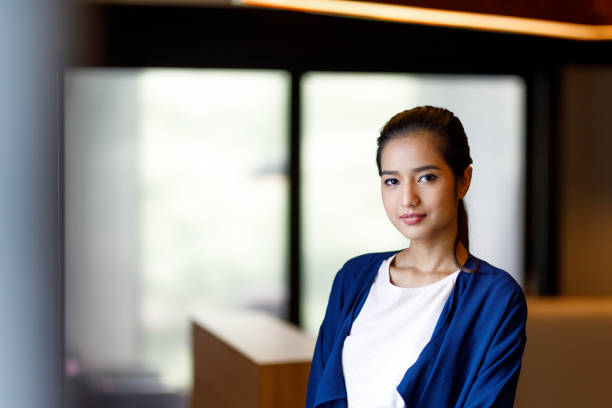 istock Asian Woman In Modern Office 964079472