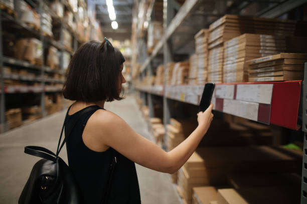 istock Woman shopping 964144336