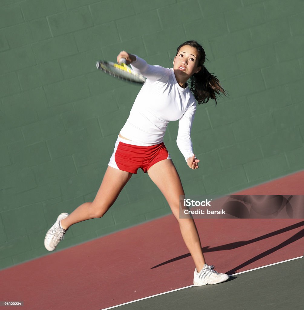 Menina jogando tênis - Foto de stock de Adolescente royalty-free