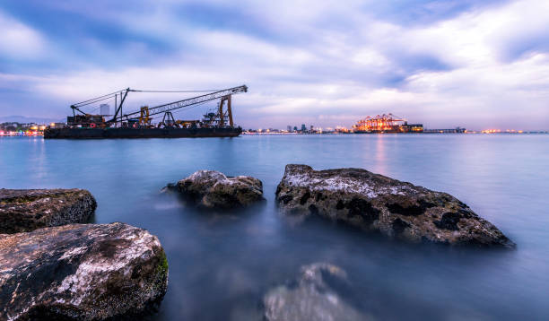 メルスィン国際港の風景 - nobody non urban scene long exposure county antrim ストックフォトと画像