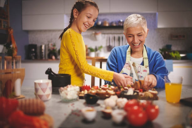 istock Family in the kitchen 964242190