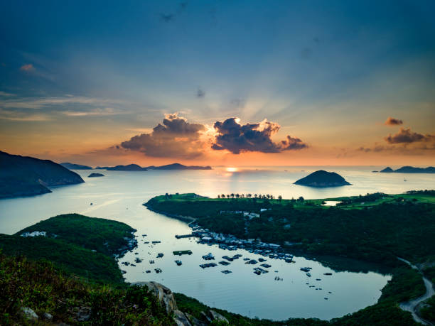 istock Sunrise in the Clear Water Bay 964322434