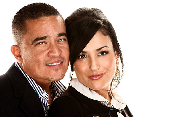 attraktive hispanische paar - pair couple mid adult happiness stock-fotos und bilder