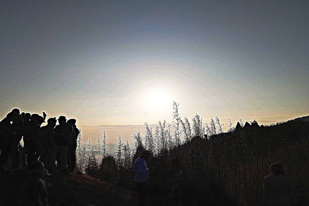 A dawn at Tiger hill- Darjeeling A snapshot of sunrise from the view point of Tiger hill in Darjeeling. tiger hill stock pictures, royalty-free photos & images